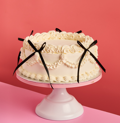 Vintage Black Bow Cake